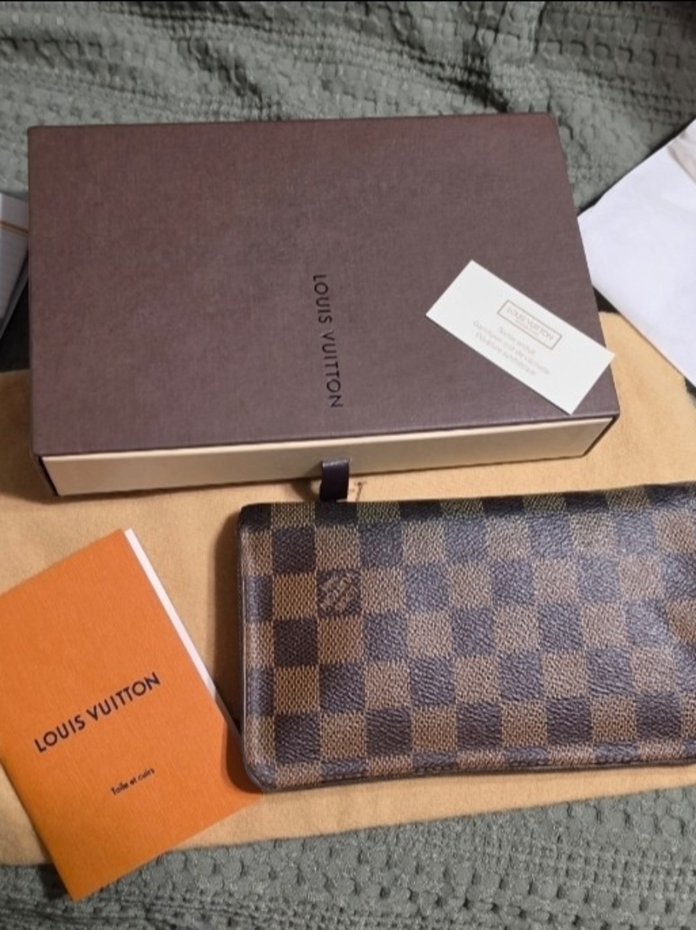 Authentic Louis Vuitton Damier Ebene Zippy Wallet Set with Entrupy COA
